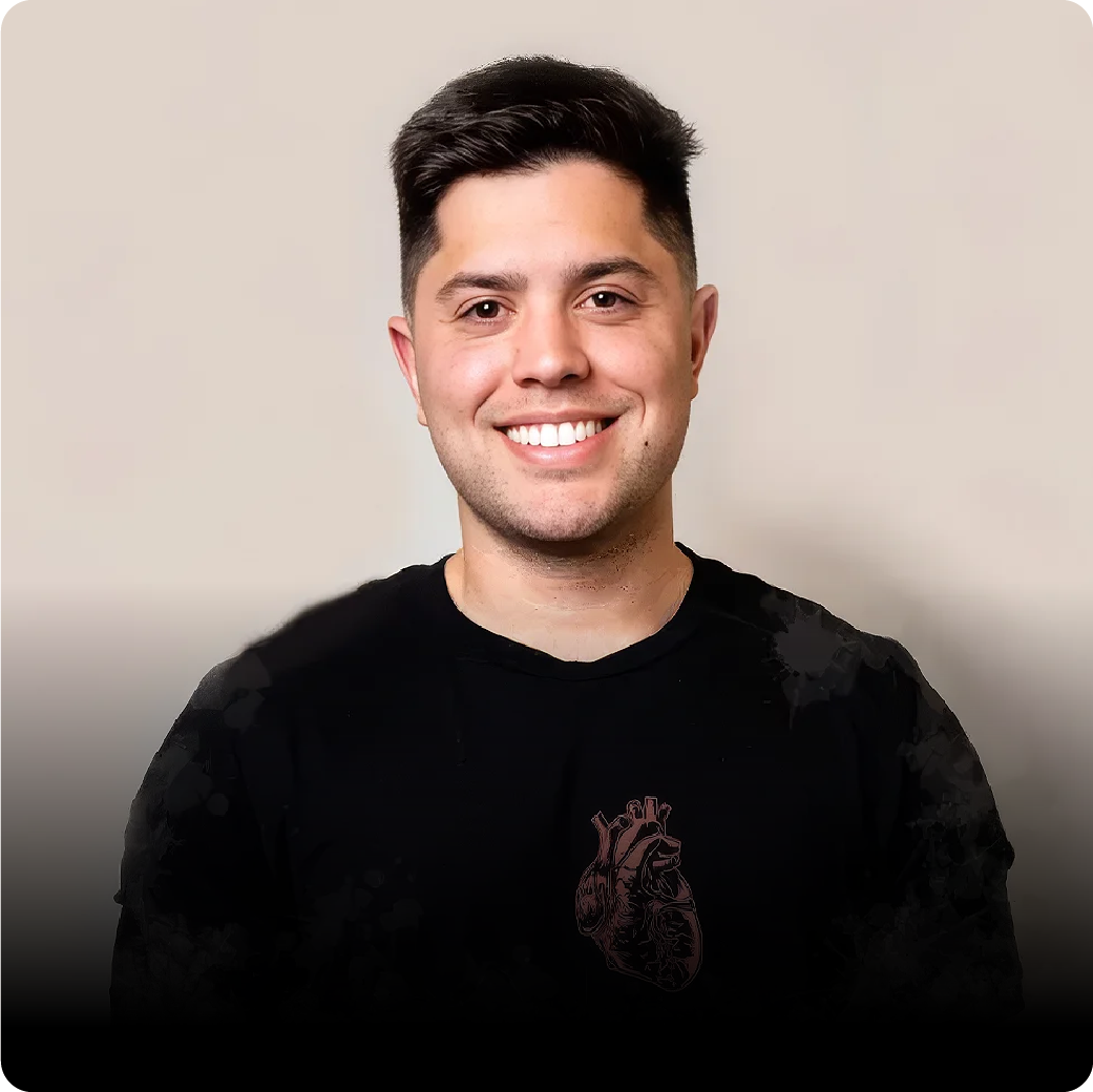 Mariano Grandoli เป็นสมาชิกคนล่าสุดของทีม CoinPoker ที่เป็นที่รู้จักจากการลงเล่น Cash Game ระดับ High Stakes ซึ่งมักมีเงินกองกลาง (Pot) มูลค่าสูงถึง หลักแสนดอลลาร์ (Six-Figure Pots) อยู่เป็นประจำ